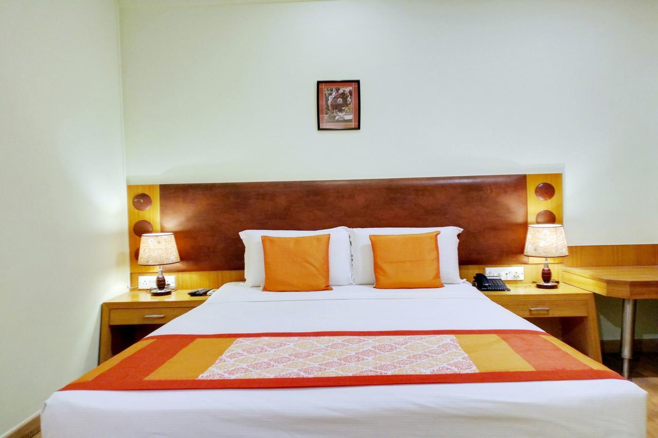 Oyo 6110 Thalassa Suites Bangalore Exterior photo