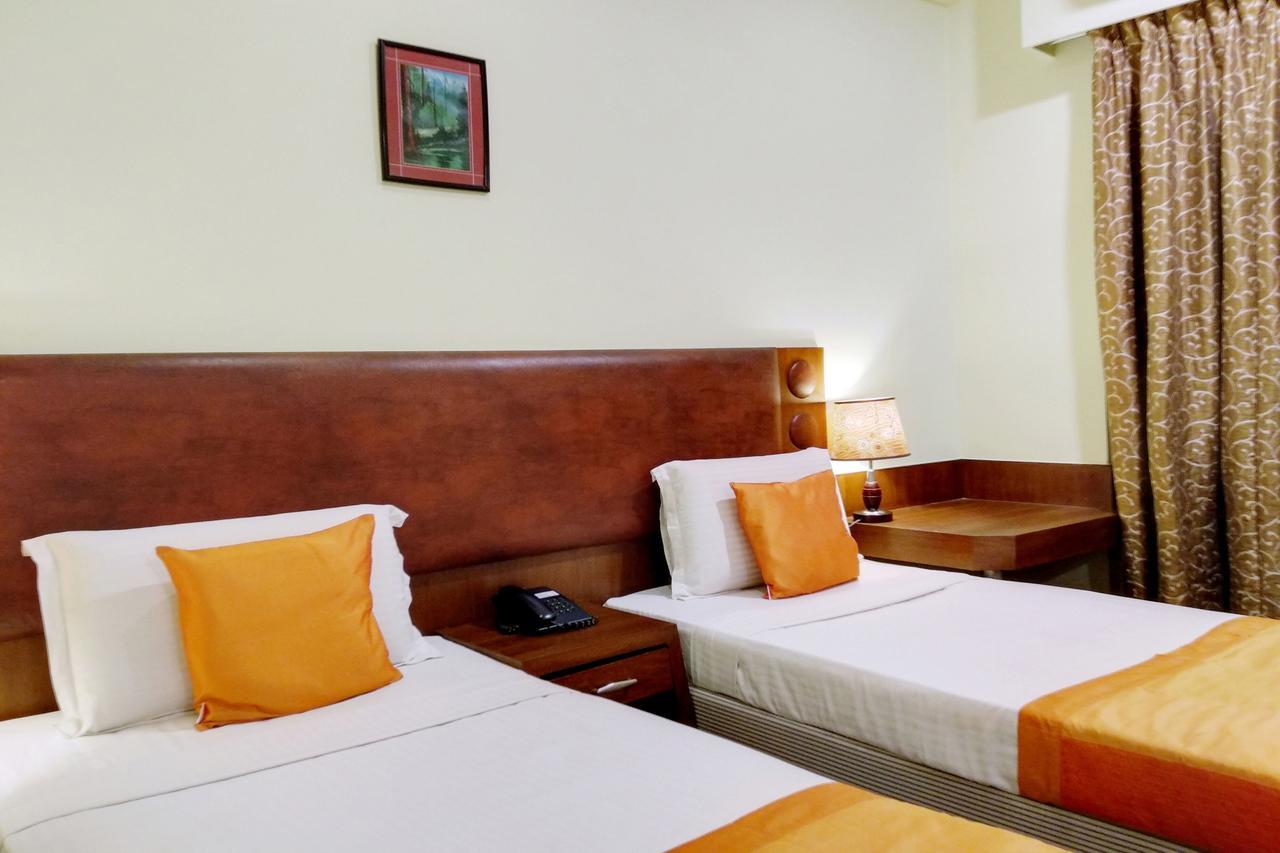Oyo 6110 Thalassa Suites Bangalore Exterior photo