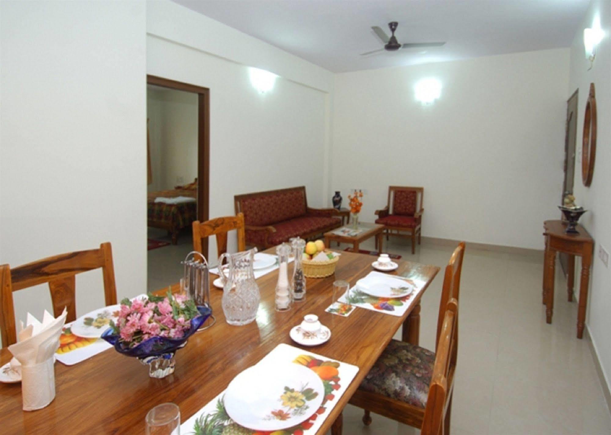 Oyo 6110 Thalassa Suites Bangalore Exterior photo