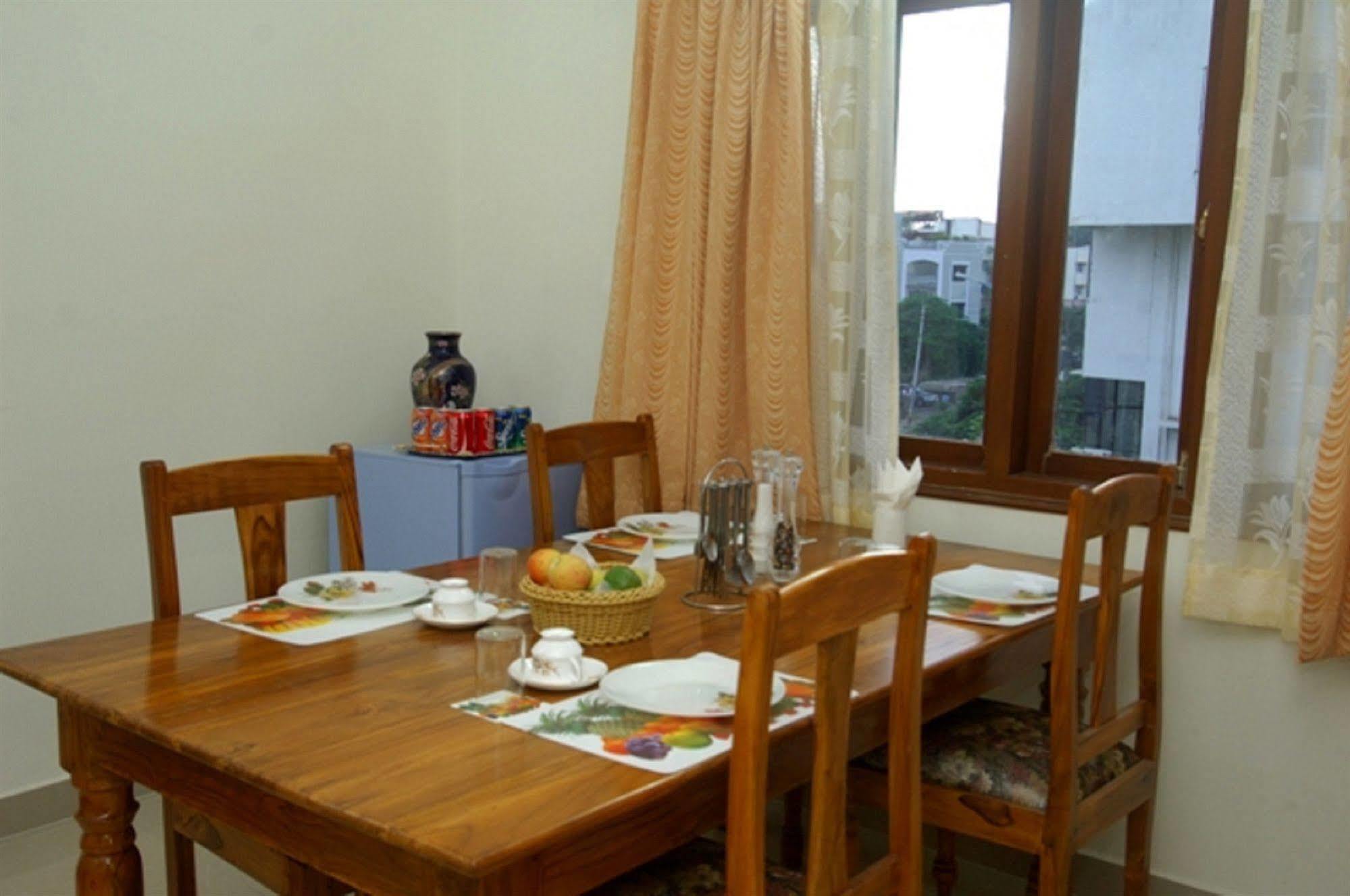 Oyo 6110 Thalassa Suites Bangalore Exterior photo